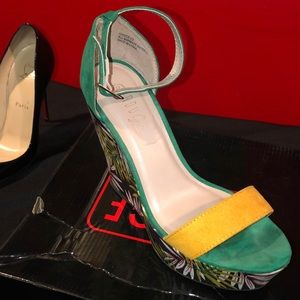 multi green rouge heels